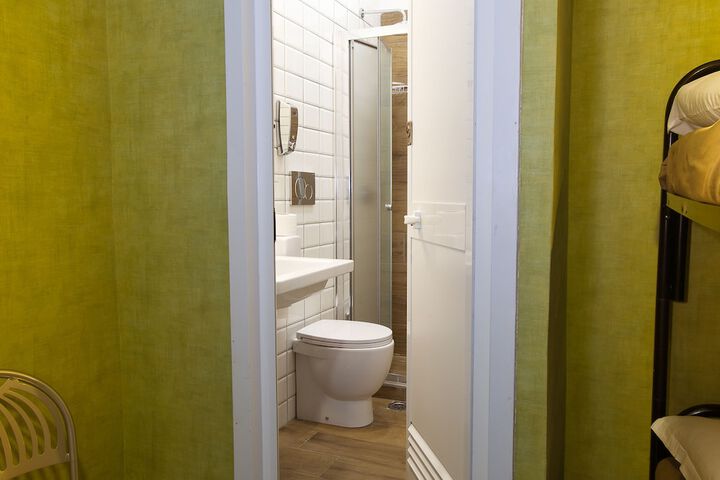 Room 15 of 51