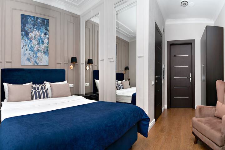 Room 19 of 73