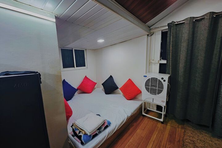 Room 15 of 43