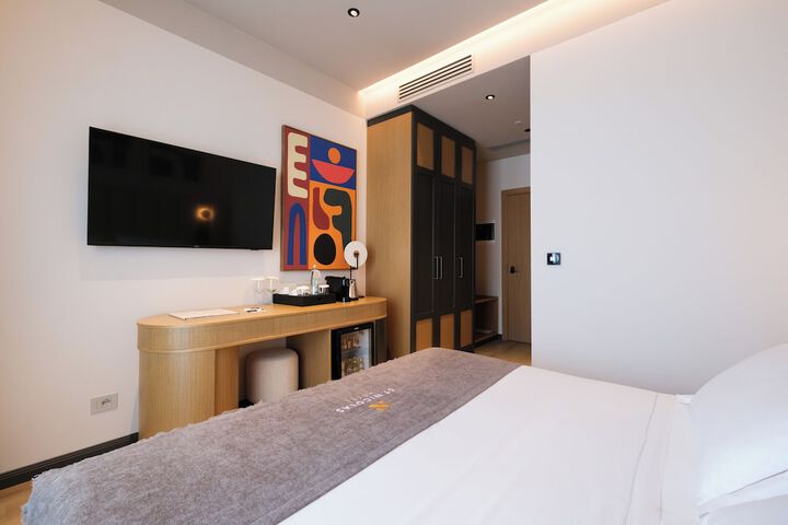 Room 28 of 109