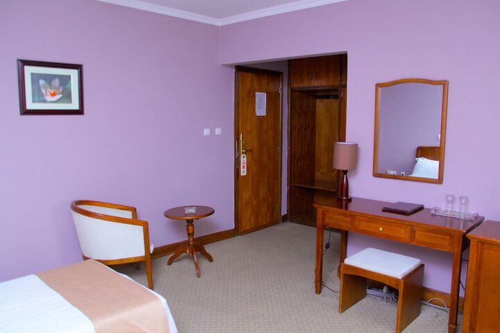 Room 22 of 40