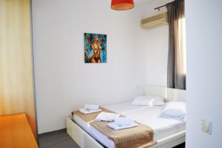 Room 30 of 60