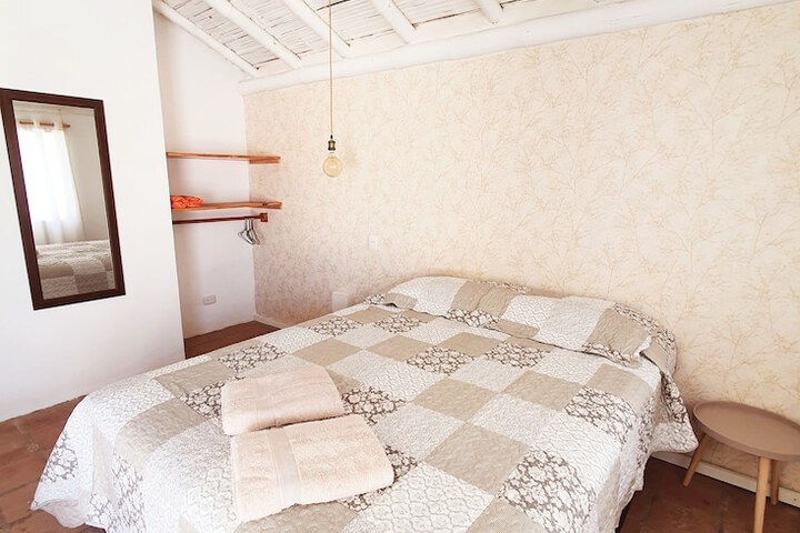 Room 7 of 48