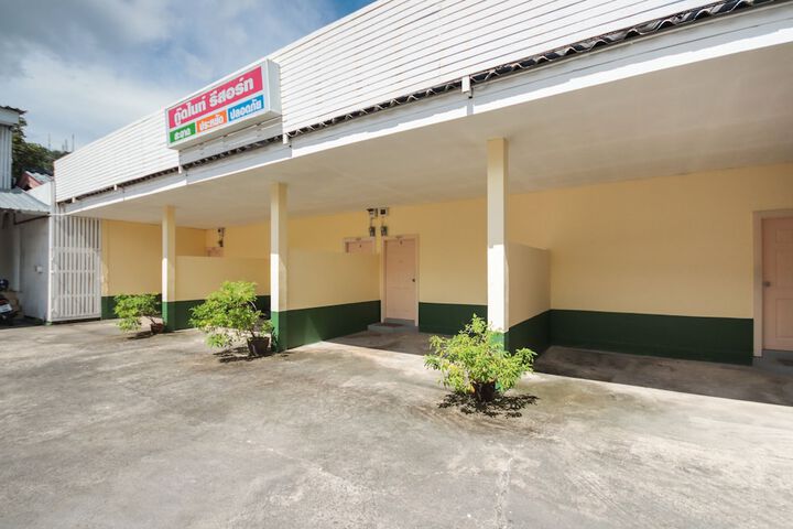 Property Grounds 21 of 24