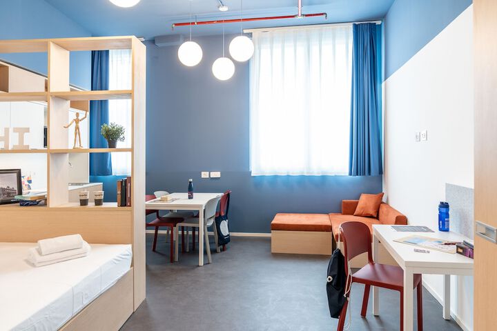 Room 19 of 42