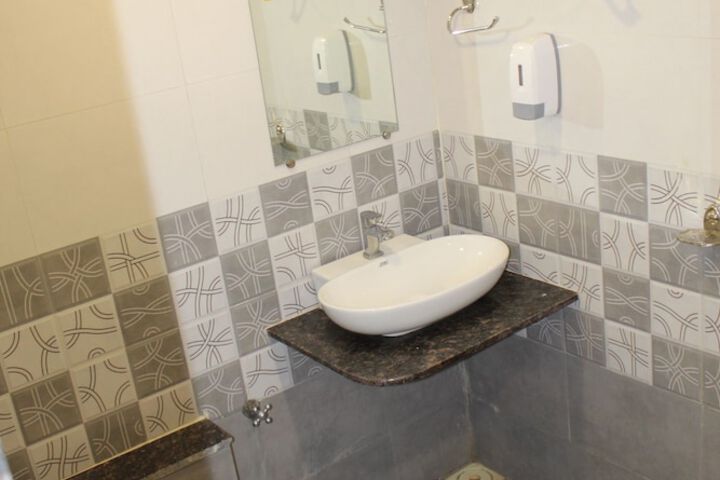 Room 15 of 21