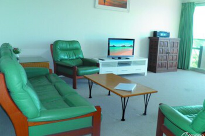 Room 5 of 13