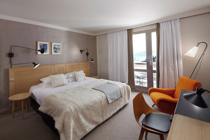 Room 6 of 47