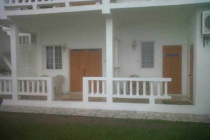 Room 2 of 44