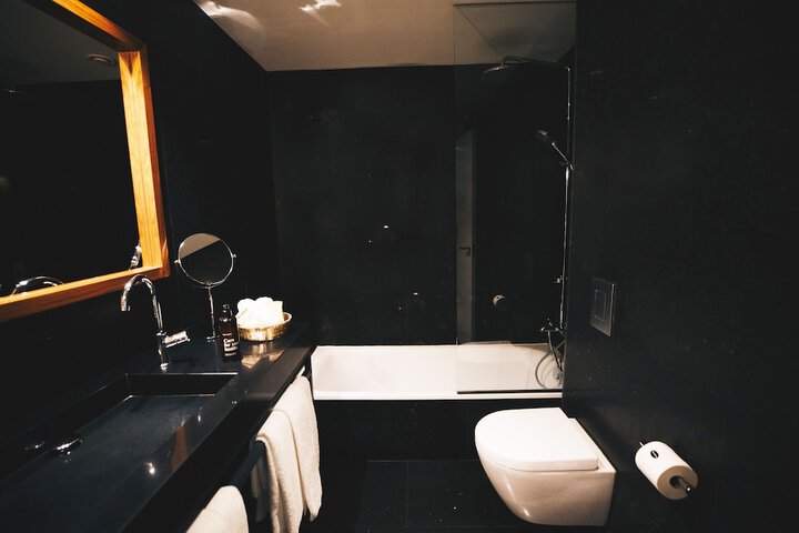Room 55 of 90