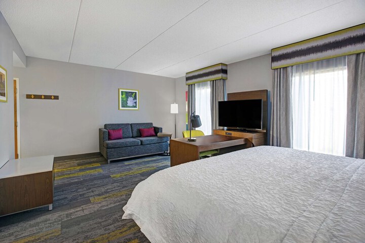 Room 8 of 44