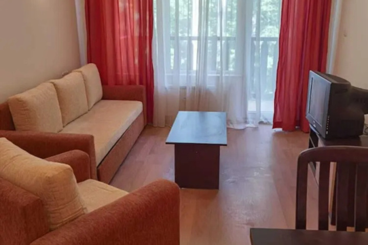 Room 5 of 15