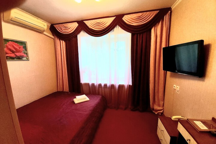 Room 7 of 34