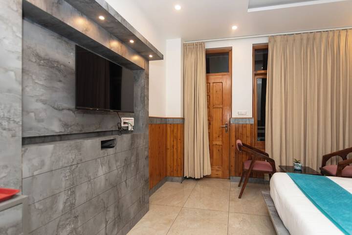 Room 42 of 58