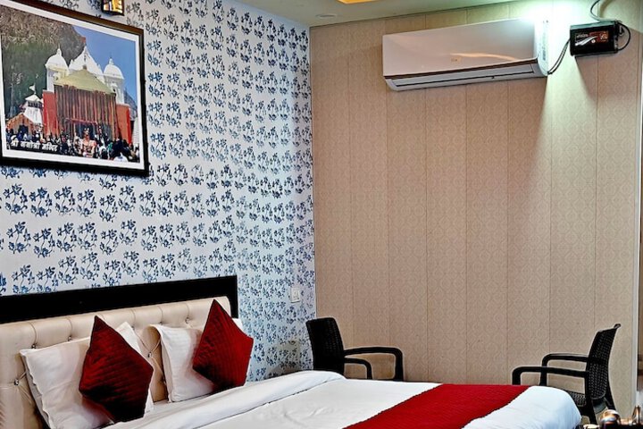 Room 27 of 50