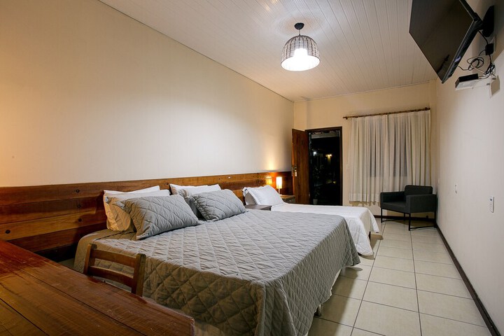 Room 7 of 49