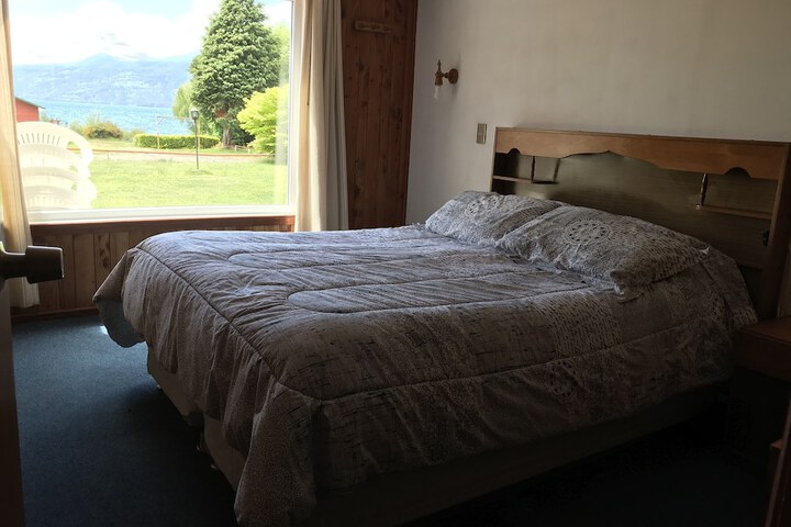 Room 9 of 32