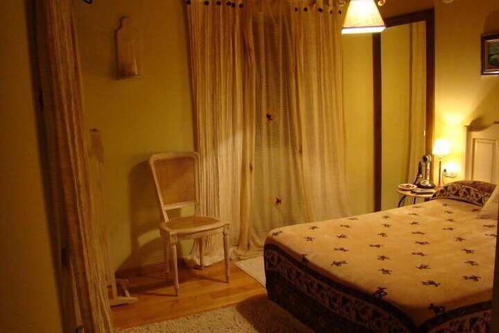 Room 14 of 36