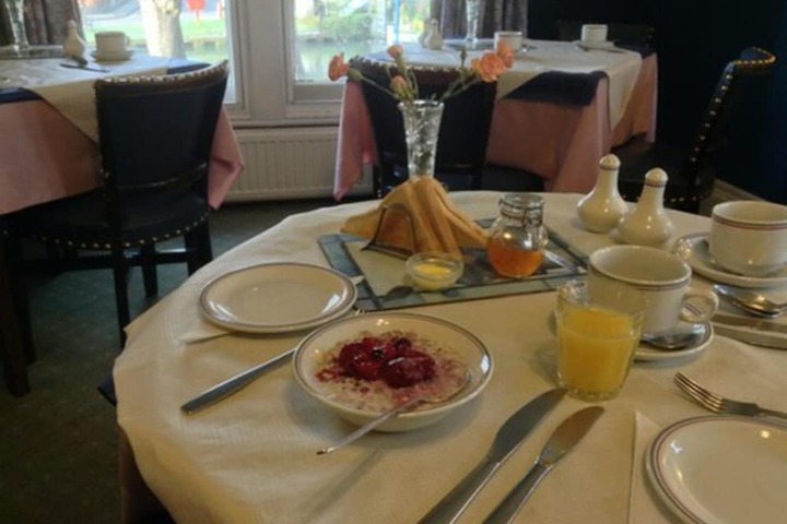 Breakfast/Coffee Service 27 of 45