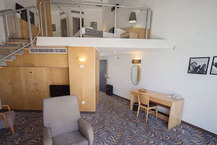 Room 19 of 58