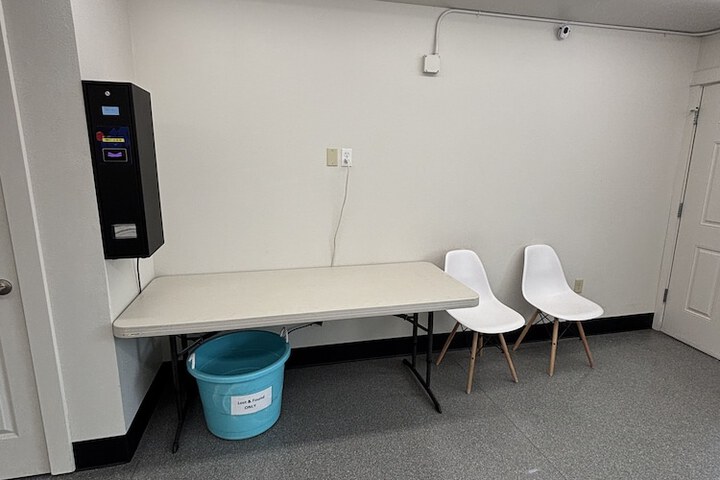 Room 16 of 19