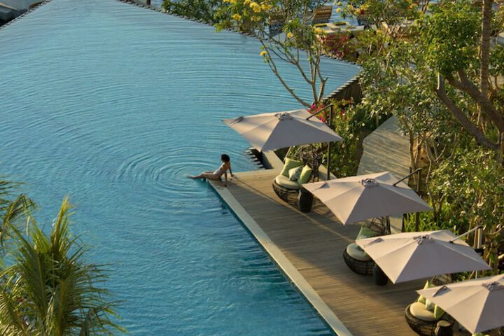 Pool 116 of 204