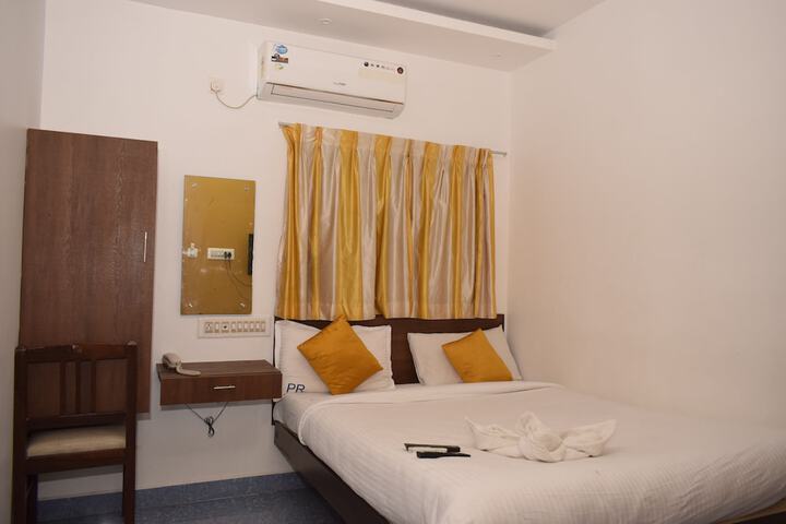 Room 13 of 13