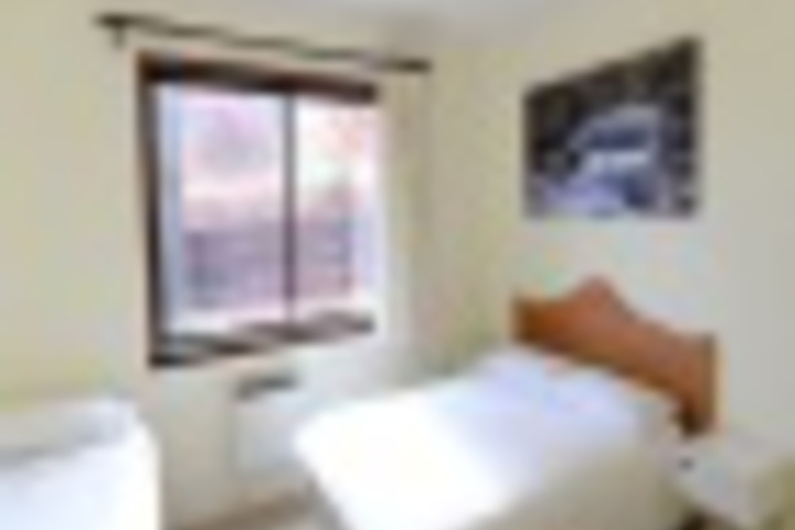 Room 195 of 693