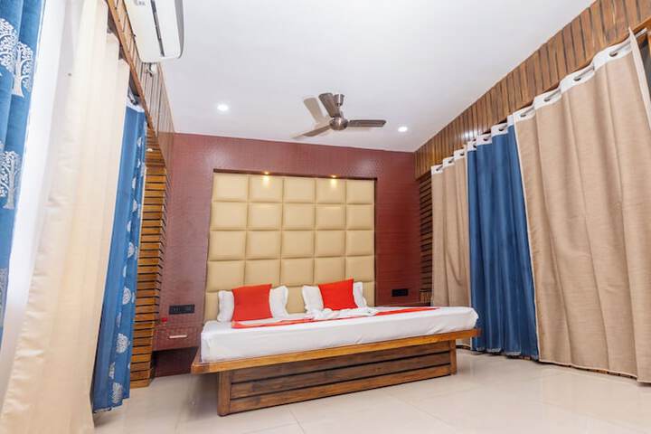 Room 13 of 55