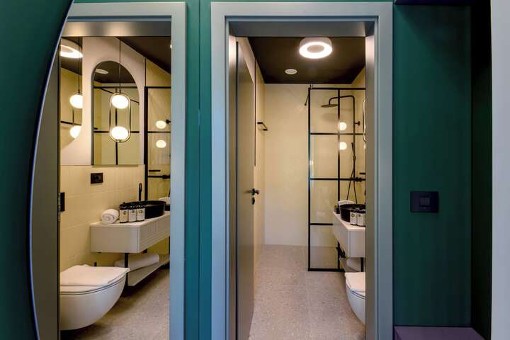Room 14 of 20