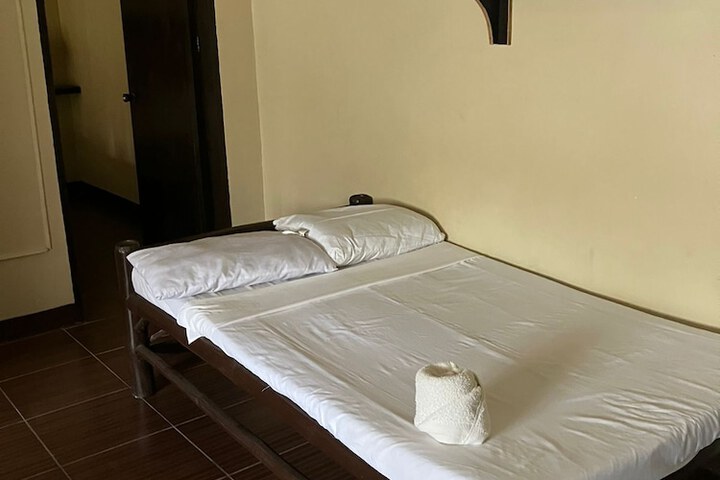 Room 16 of 20