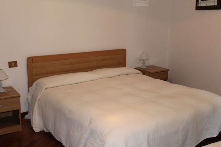 Room 7 of 53