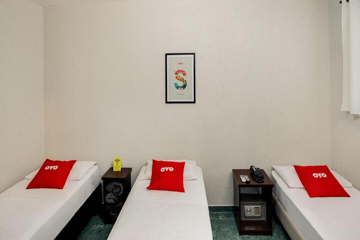 Room 26 of 60