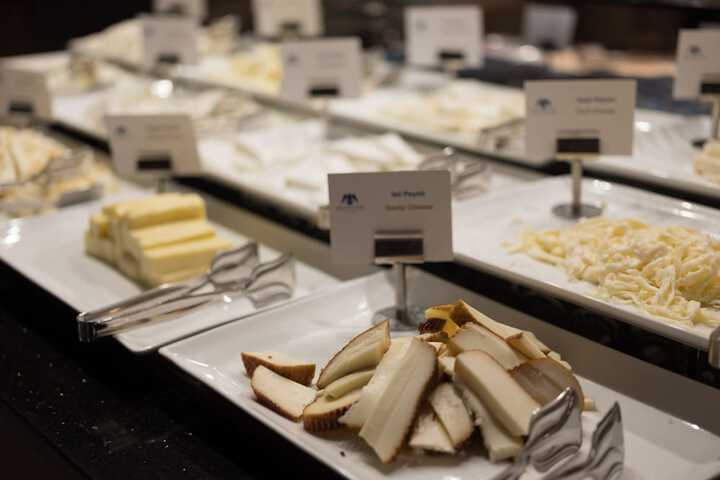 Dining 79 of 104