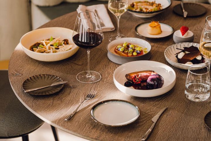 Dining 50 of 82