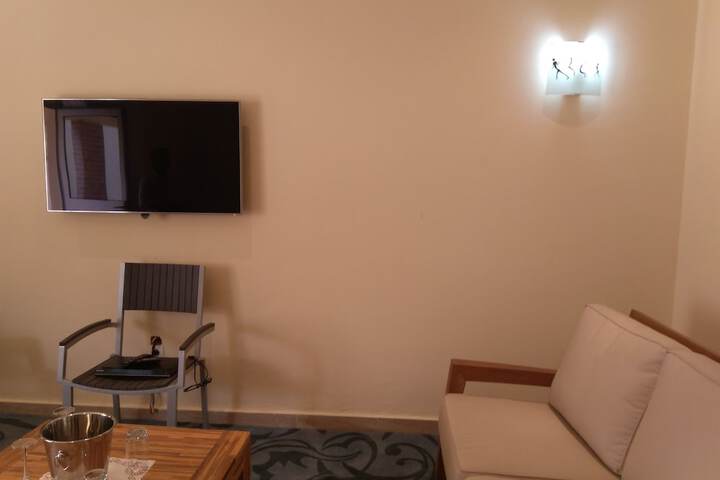 Room 22 of 69
