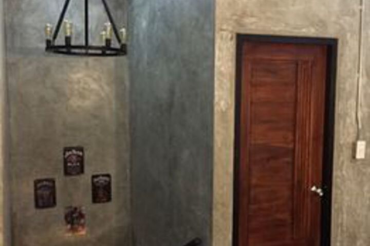 Room 9 of 60