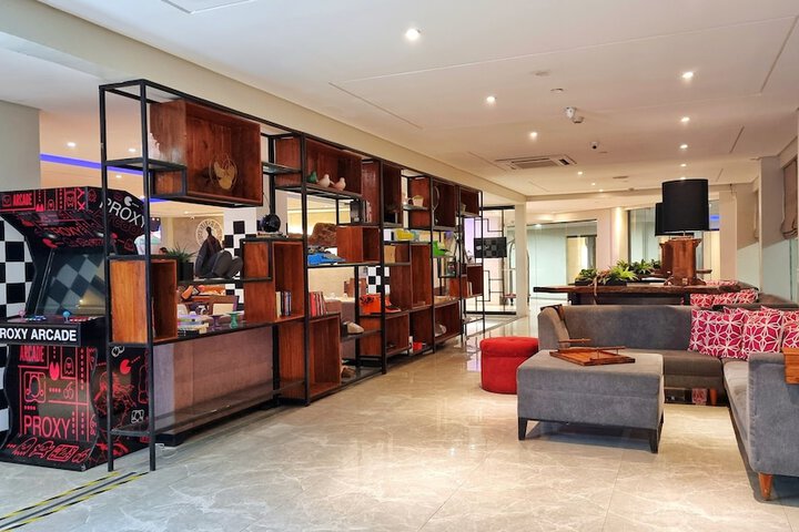 Hotel Interior 5 of 27