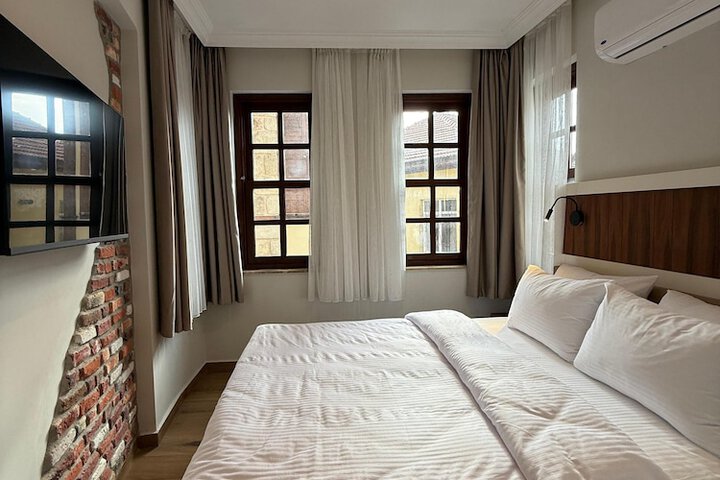 Room 42 of 126