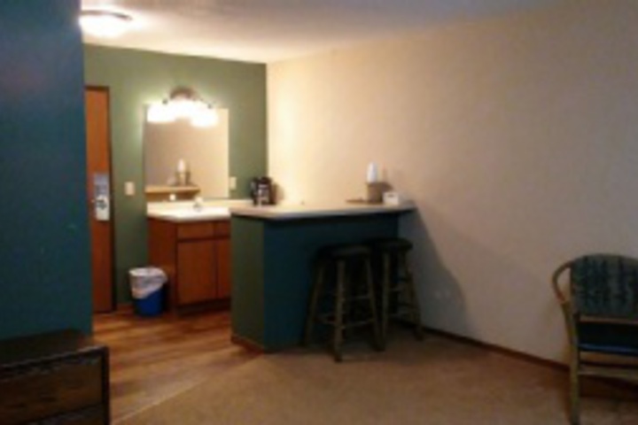 Room 176 of 348