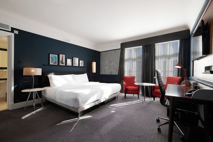 Room 35 of 96