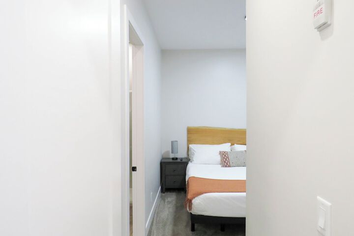 Room 5 of 23