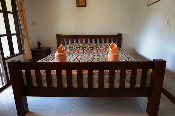 Room 8 of 55