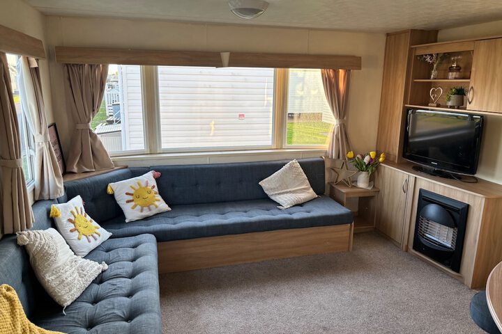 Room 5 of 15