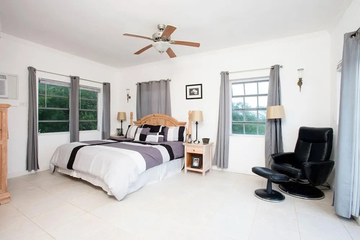 Room 2 of 20