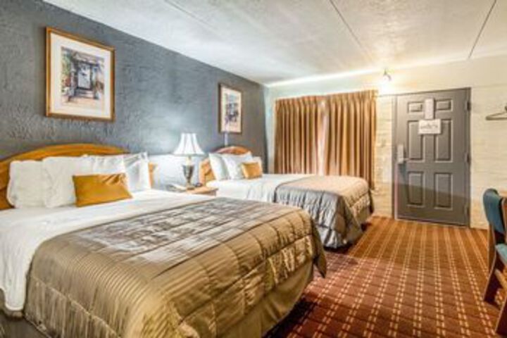Room 42 of 92
