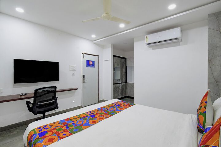 Room 10 of 39