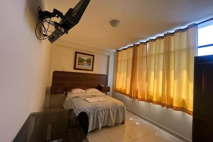 Room 3 of 7