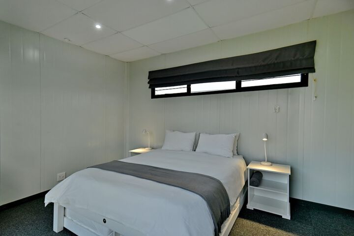 Room 7 of 30