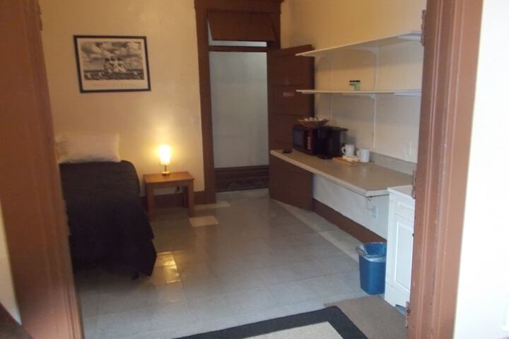Room 7 of 17
